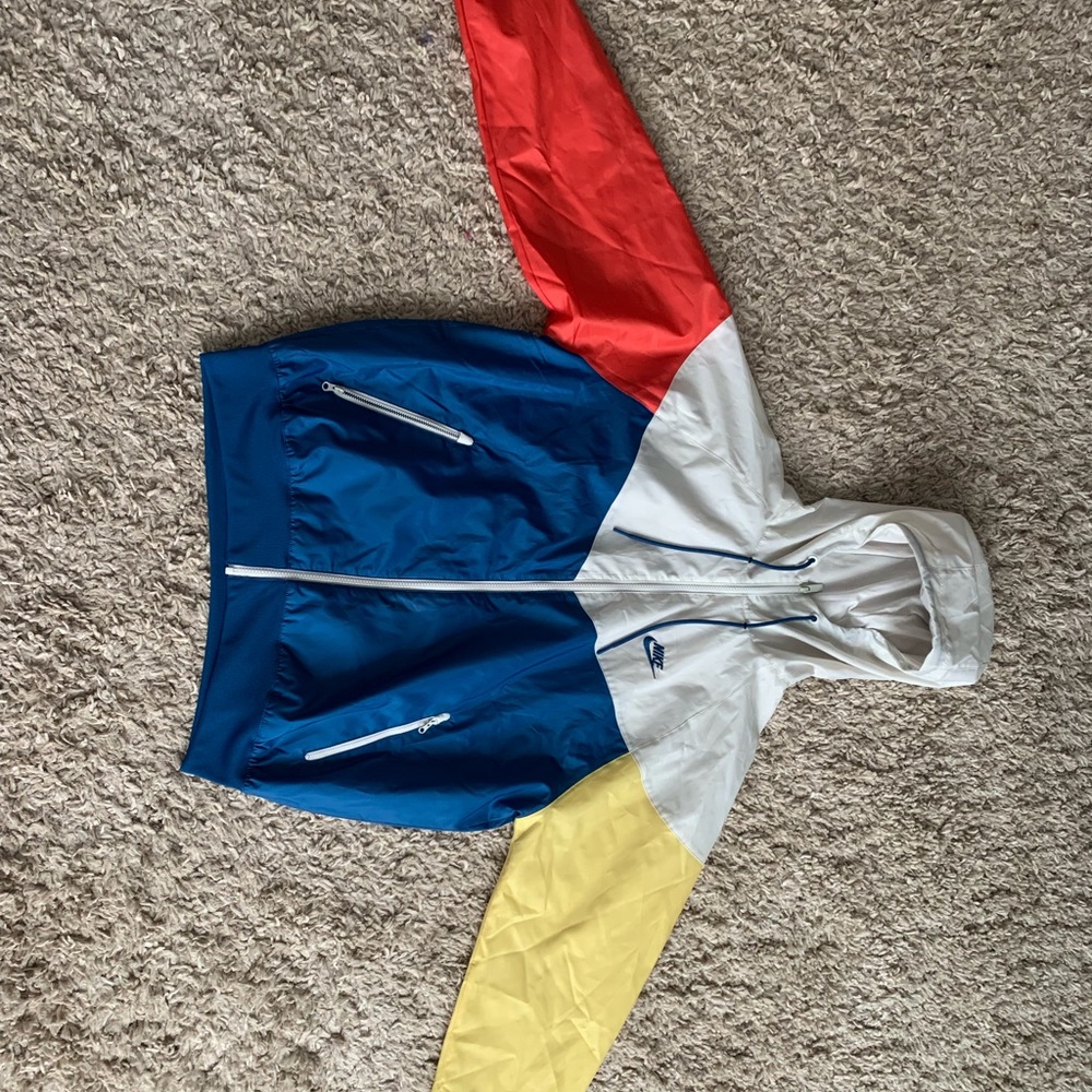 Nike Windrunner windbreaker size medium. New without tags.
